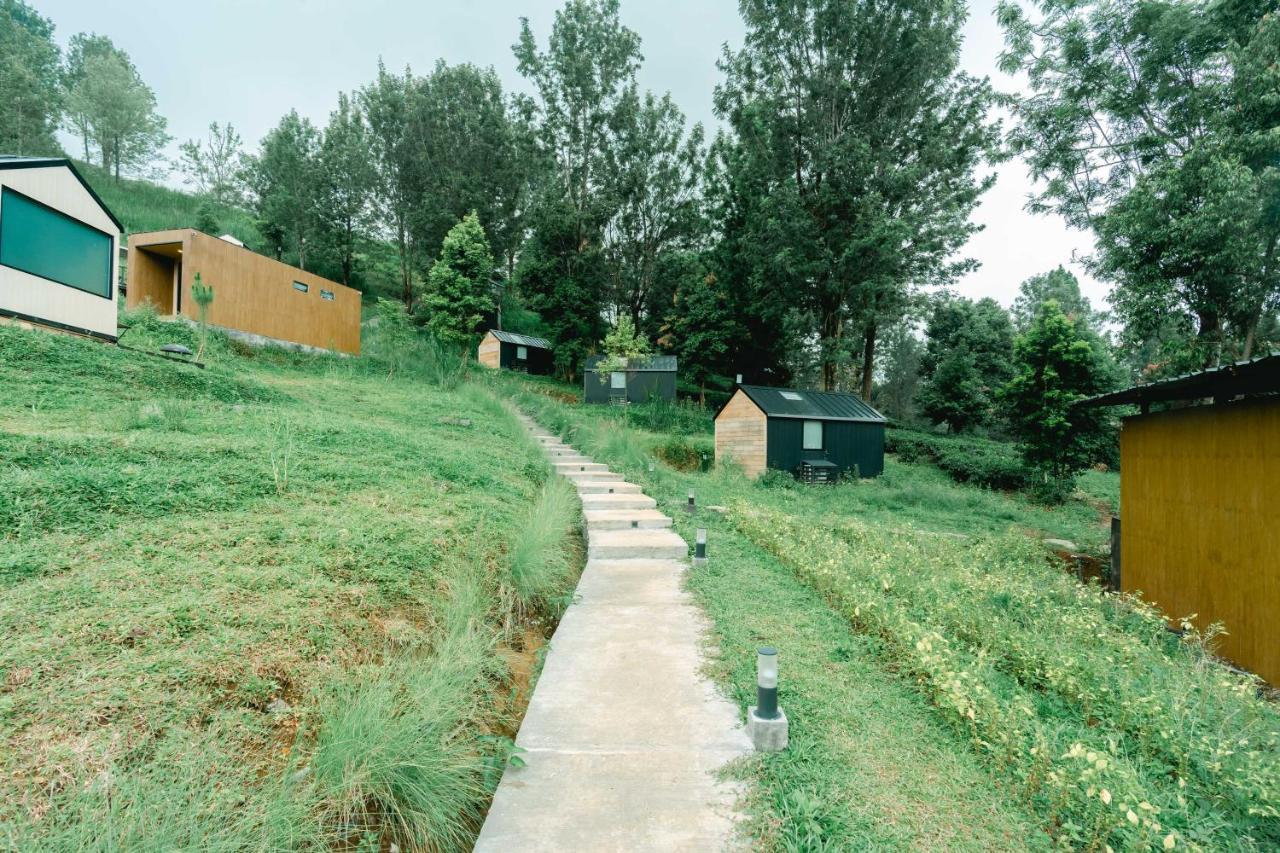 Bobocabin Gunung Mas, Puncak Ξενοδοχείο Tagalbato Εξωτερικό φωτογραφία